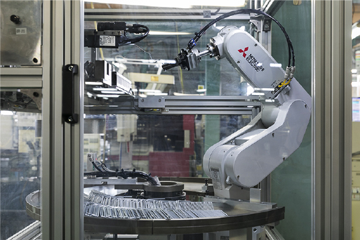 産業用ロボットの写真